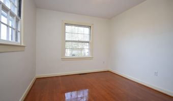 482 Snow Hill St, Ayden, NC 28513