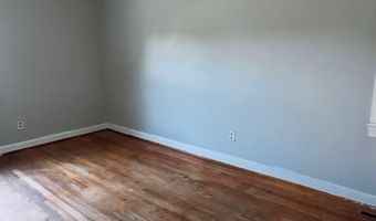 810 S Commerce St, Aulander, NC 27805