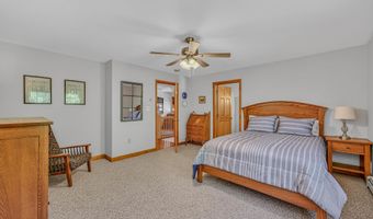 11 Loft Cir, Campton, NH 03223
