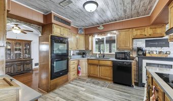 3220 W Grapevine Rd, Ashley, IN 46705