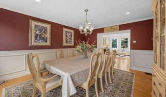 29 Weatherdeck Dr, Bourne, MA 02532