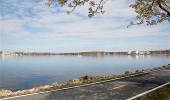 5 Knowlton Ct, Bristol, RI 02809