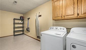 2 William Ln, Bella Vista, AR 72715