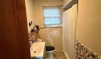 32 Hopkins Ter, Cumberland, RI 02864