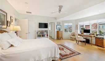 111 Harrison Ave A18, Newport, RI 02840