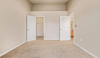 5726 N Genoa Way 301, Aurora, CO 80019