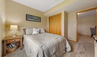 1006 24th Ave NW, Austin, MN 55912