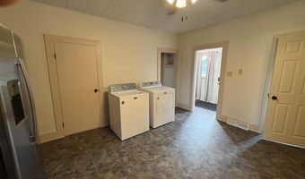 715 Grand Ave, Alden, IA 50006