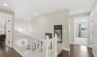 10200 Halfhitch Cir, Anchorage, AK 99515