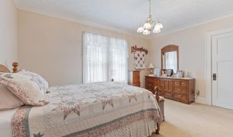 215 W Main St, Bloomfield, IN 47424