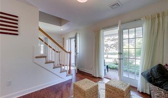 521 Corey Ln, Middletown, RI 02842