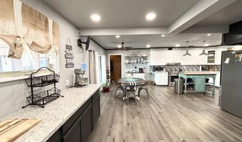 301 Ave N, Abernathy, TX 79311