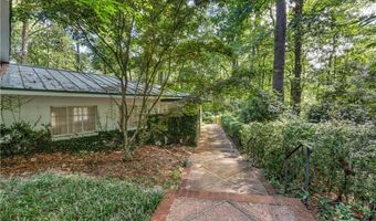 199 WOODFIELD Dr, Auburn, AL 36830