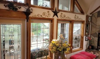 10 Badger Hollow Rd, Cascade, ID 83611
