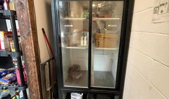 60 Main St W, Ashville, OH 43103