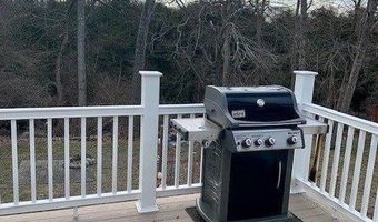 110 Winsor Ave, North Kingstown, RI 02852