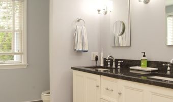 67 Spyglass Hill Rd, Barnstable, MA 02630