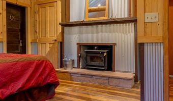 8 Mormon Creek Rd, Cody, WY 82414