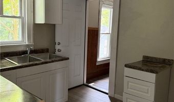 836 5th Ave, Akron, OH 44306