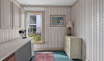 104 Front St, Belfast, ME 04915