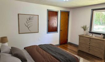135 S MAIN St, Barnegat, NJ 08005