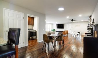 1012 Stuyvesant Ln, Ballwin, MO 63011