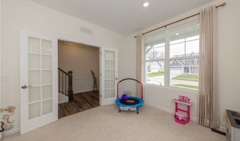 766 River Run Rd, Aurora, OH 44202