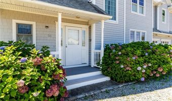 56 Marine Dr, Narragansett, RI 02882