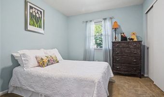 2216 N Medina Line Rd, Akron, OH 44333