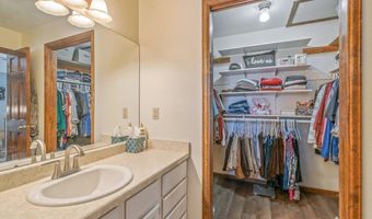 7209 HAWTHORNE Dr, Cheyenne, WY 82009