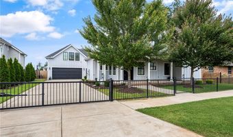 448 SW C St, Bentonville, AR 72712