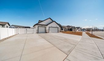 576 Hollow Dr, Ammon, ID 83401