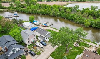 38717 N Lake St, Antioch, IL 60002