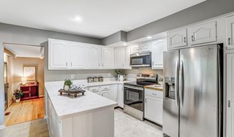 8402 CAMDEN St, Alexandria, VA 22308