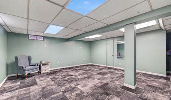 338 Shore Dr, Branford, CT 06405