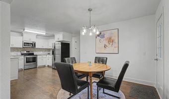 4 Evesham Ln, Bella Vista, AR 72714
