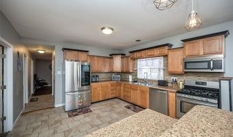 401 Mildred St, Alton, IL 62002