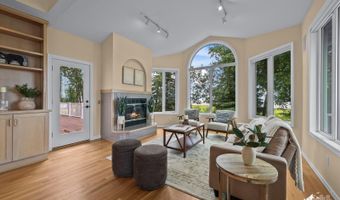 2904 Crows Nest Cir, Anchorage, AK 99515