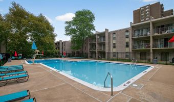 8 CANTERBURY Sq 304, Alexandria, VA 22304