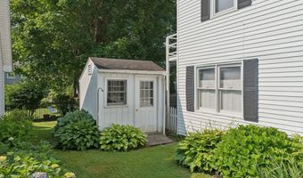 26 Grove St, Bath, ME 04530