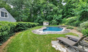 37 N Pleasant Rise, Brookfield, CT 06804