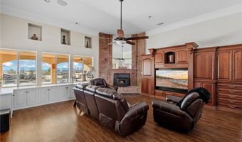 16878 Shirwaun Rd, Apple Valley, CA 92307