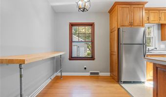 713 5th Ave E, Alexandria, MN 56308