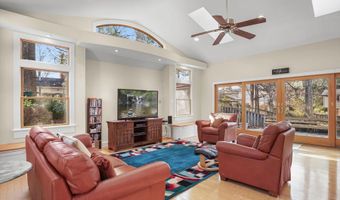 8407 GEORGIAN Way, Annandale, VA 22003