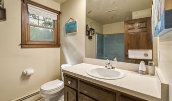 28 Intervale Rd, Burlington, CT 06010