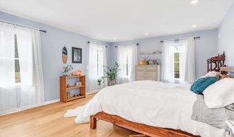 11 Pequot Ln, Hopkinton, RI 02804