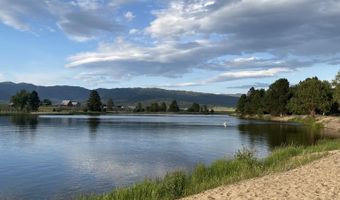 29 B St, Cascade, ID 83611