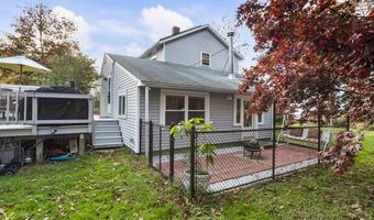 648 Plymouth St, Abington, MA 02351