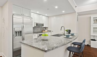 1530 KEY Blvd 203, Arlington, VA 22209