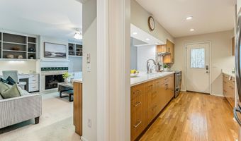 22 Haverhill Ct, Ann Arbor, MI 48105